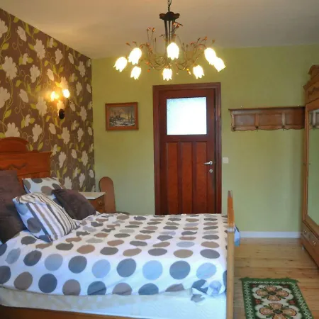 Holiday Stone Ferienhaus Bastogne